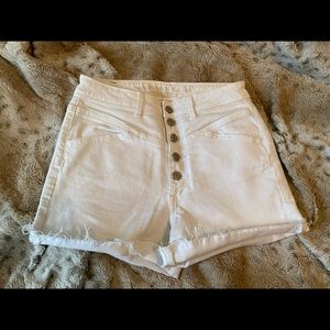 White American Eagle high waisted jean shorts